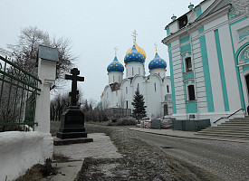 Некрополь Троице-Сергиевой Лавры. Взгляд сквозь века