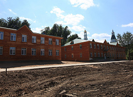 Городок для паломников принимает гостей