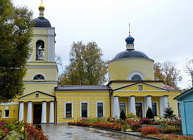 Храм Всех святых - под покровом Богородицы