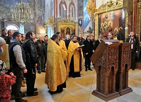 Летний мотосезон завершился благодарственным молебном в Троице-Сергиевой Лавре