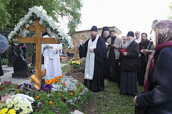 Царствие Небесное и вечная память! Исполнился год со дня кончины архимандрита Свято-Троицкой Сергиевой Лавры отца Виталия (Мешкова)