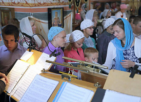 Архиерейская служба в храме при Сергиево-Посадском детском доме слепоглухих