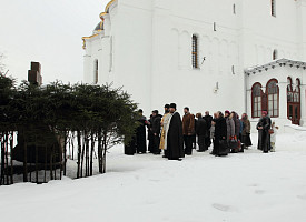 9 февраля 2016 года,  в день 130-летия со дня преставления Ивана Сергеевича Аксакова,  на месте его погребения в Троице-Сергиевой Лавре была совершена панихида 