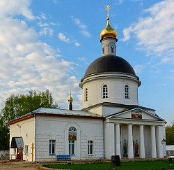 На Лаврском подворье в с. Глинково увековечили имена погибших в Донбассе воинов-добровольцев