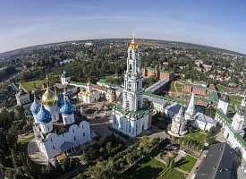 На Лаврской звоннице открылась выставка «Свято-Троицкой Сергиевой Лавры колокольня: всех звонниц “Академия”»