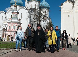 Пешеходный туристический маршрут «Дорога в Лавру» завершился в Троице-Сергиевой обители