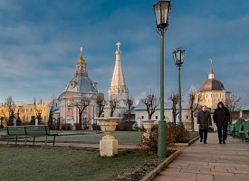 Иконостас лаврской церкви святых Зосимы и Савватия Соловецких: история формирования и реконструкция